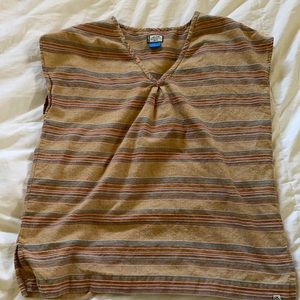 KAVU shirt size small